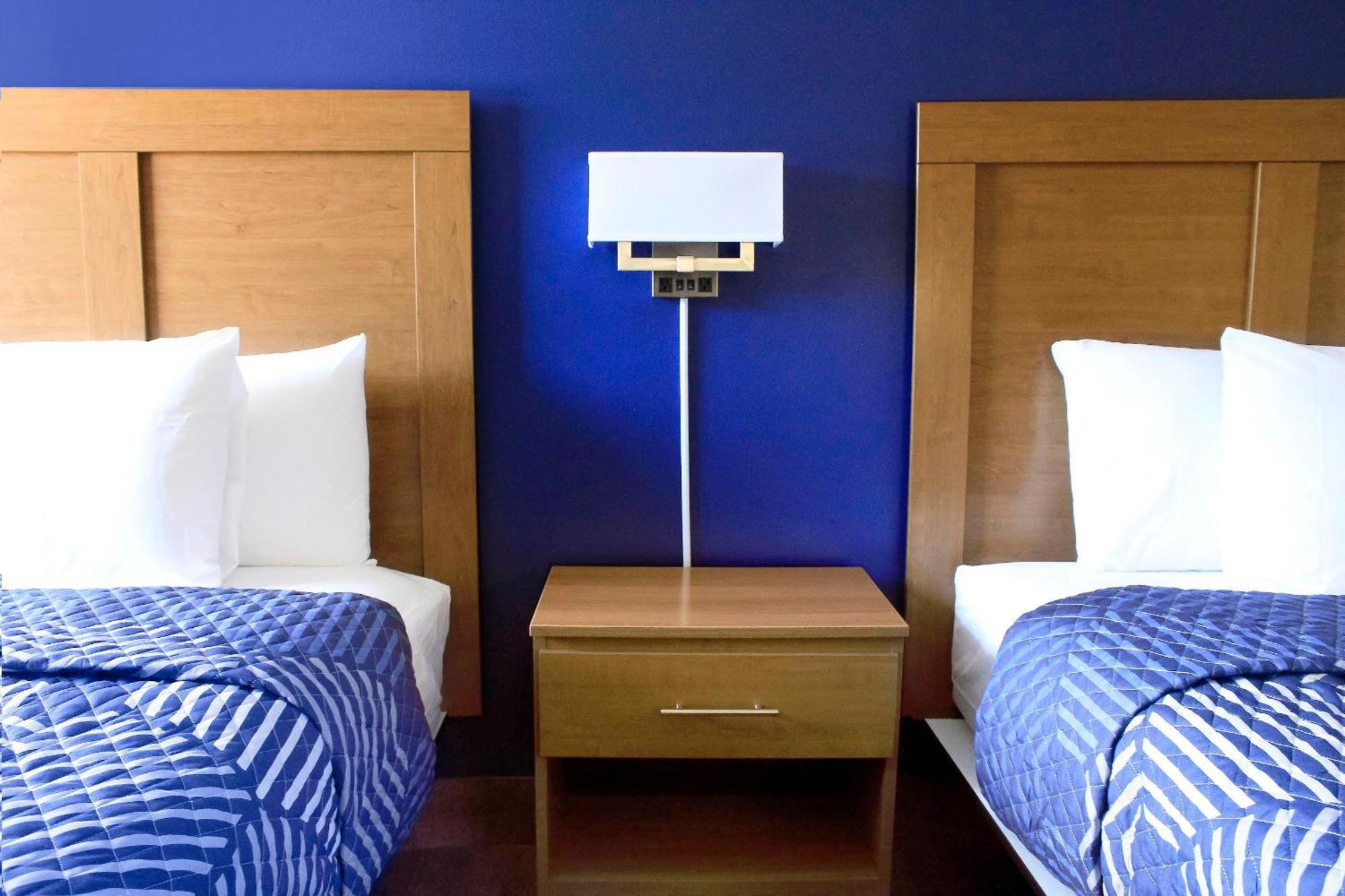Northland Motel สเตทคอลเลจ ภายนอก รูปภาพ